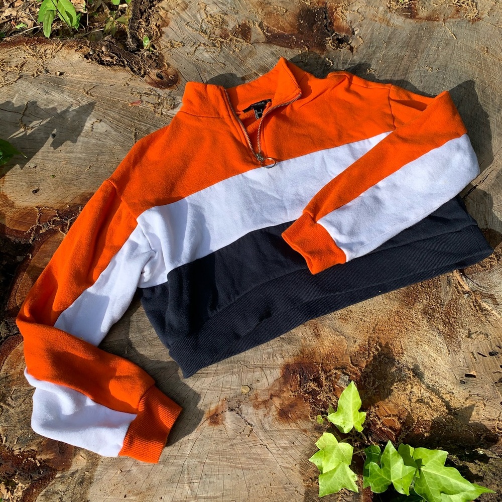 Cropped hoodie